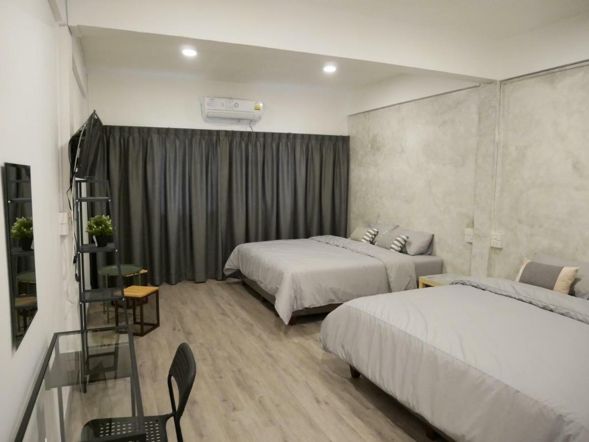 Np House Pratunam Bangkok Exterior photo